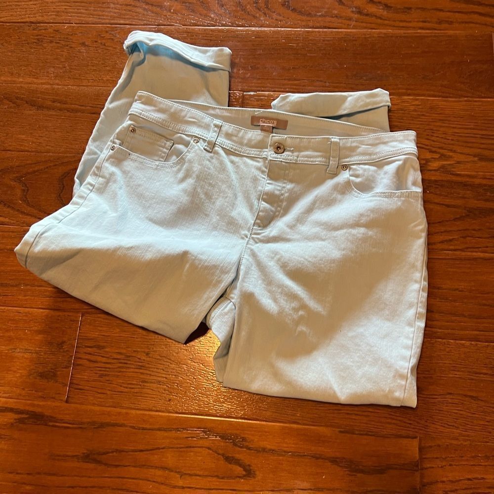 Gorgeous sky blue Chico’s size 2 ankle pants
